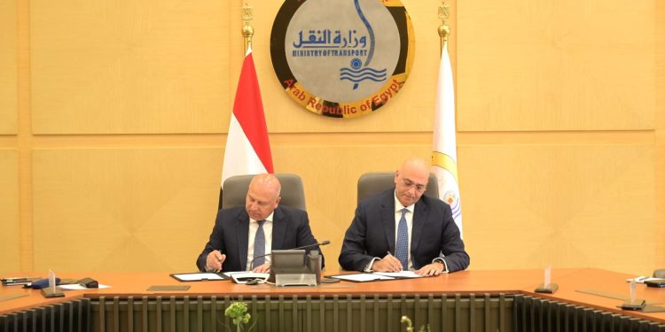 "النقل" توقع مذكرة تفاهم مع جهاز تنمية المشروعات لتوفير فرص عمل مستدامة للشباب