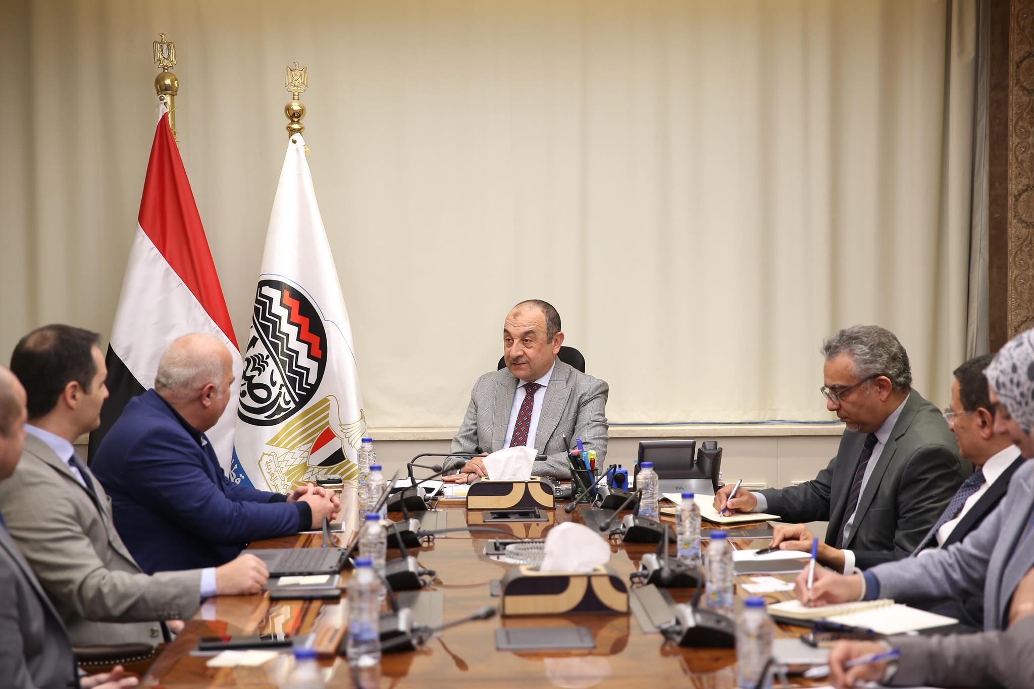 الحكومة تبحث مع "بولاريس باركس" التركية فرص تطوير المناطق الصناعية بمصر