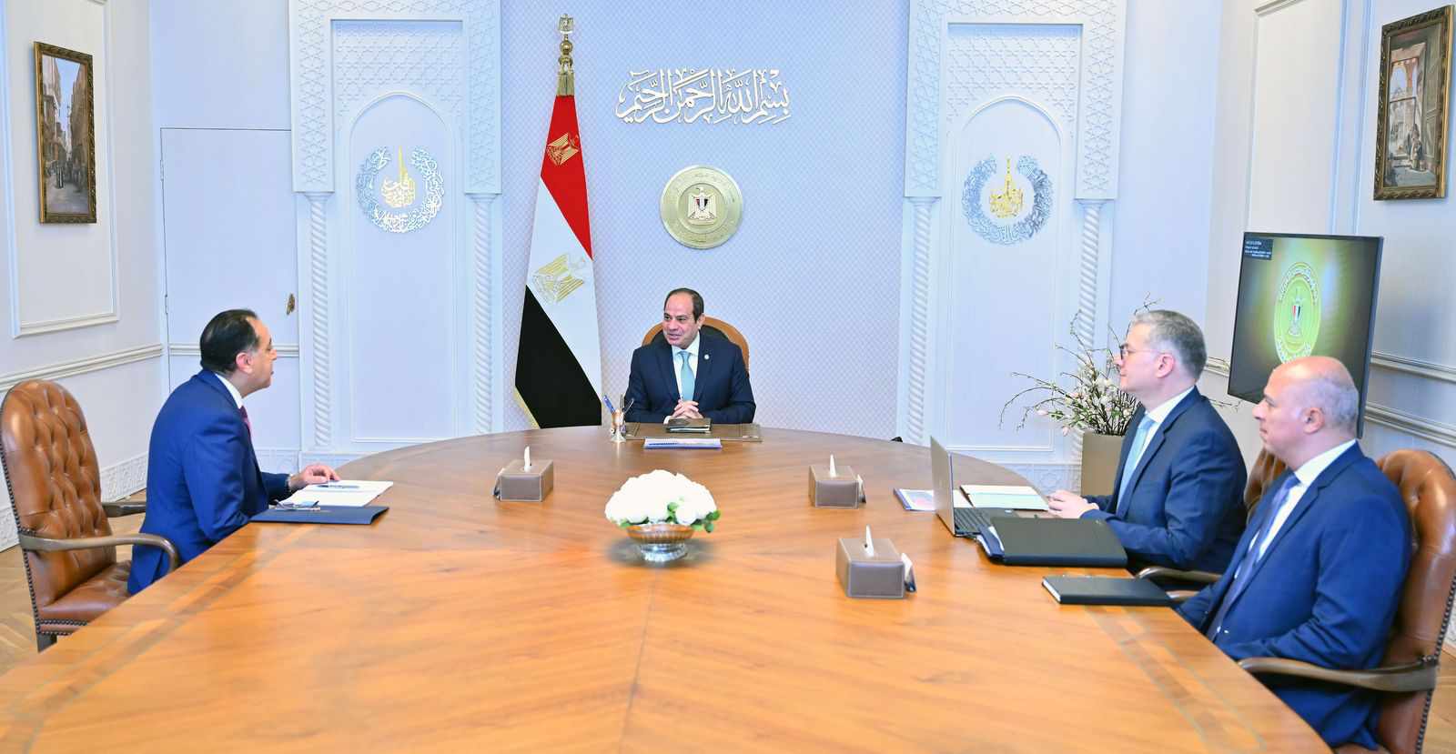 "السيسي" يوجه بمواصلة سداد مستحقات شركات البترول الأجنبية لتسريع الإنتاج