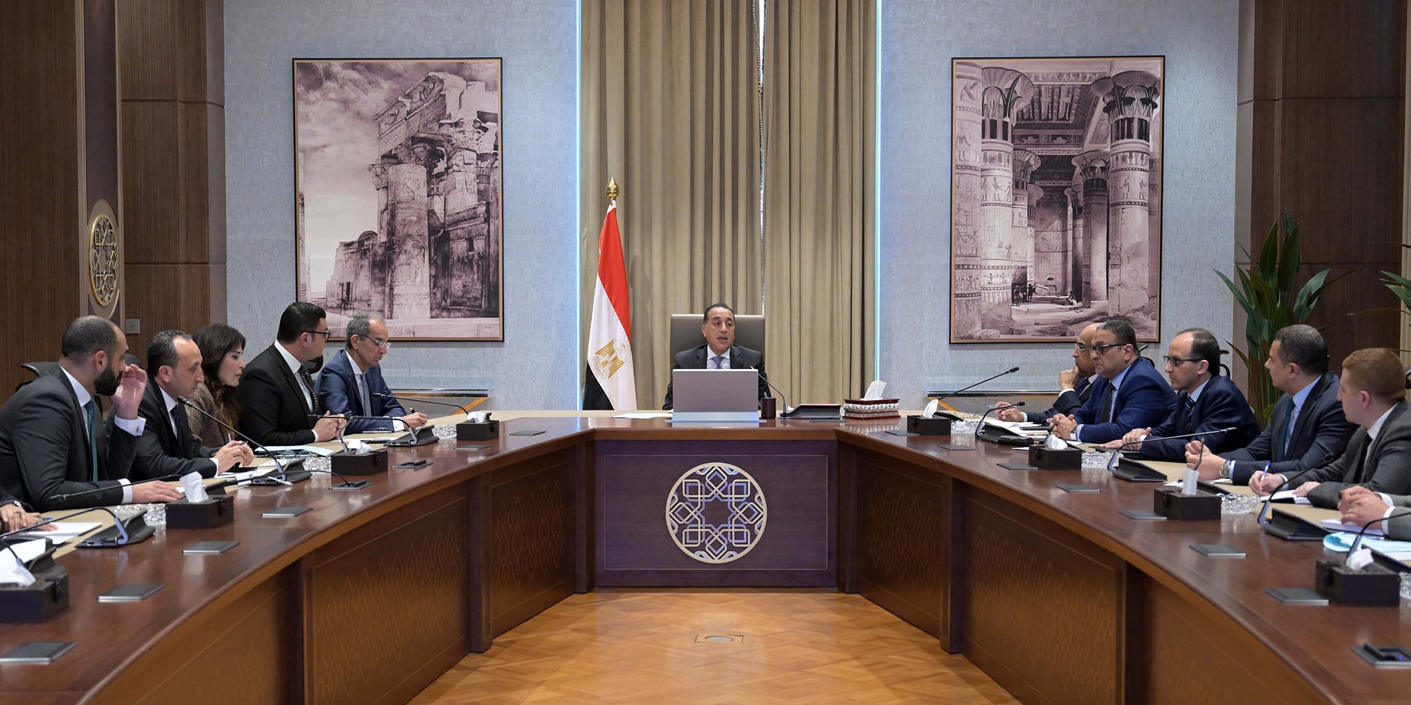 رئيس الوزراء يوجه بسرعة تفعيل المنصة العقارية للترويج للمنتج المصري عالميًا