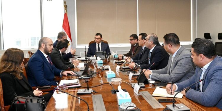 الحكومة تخطط لتحويل "غرب رأس الحكمة" إلى منطقة تنموية متكاملة