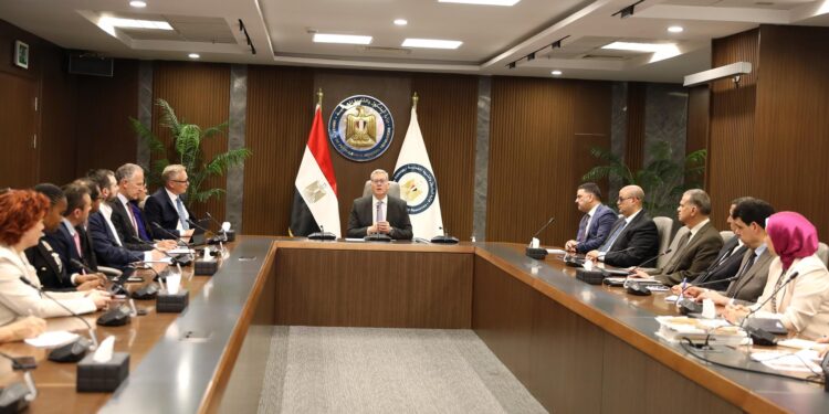 150 مليون دولار حجم استثمارات "أنجلوجولد أشانتي" للتنقيب عن الذهب بمصر