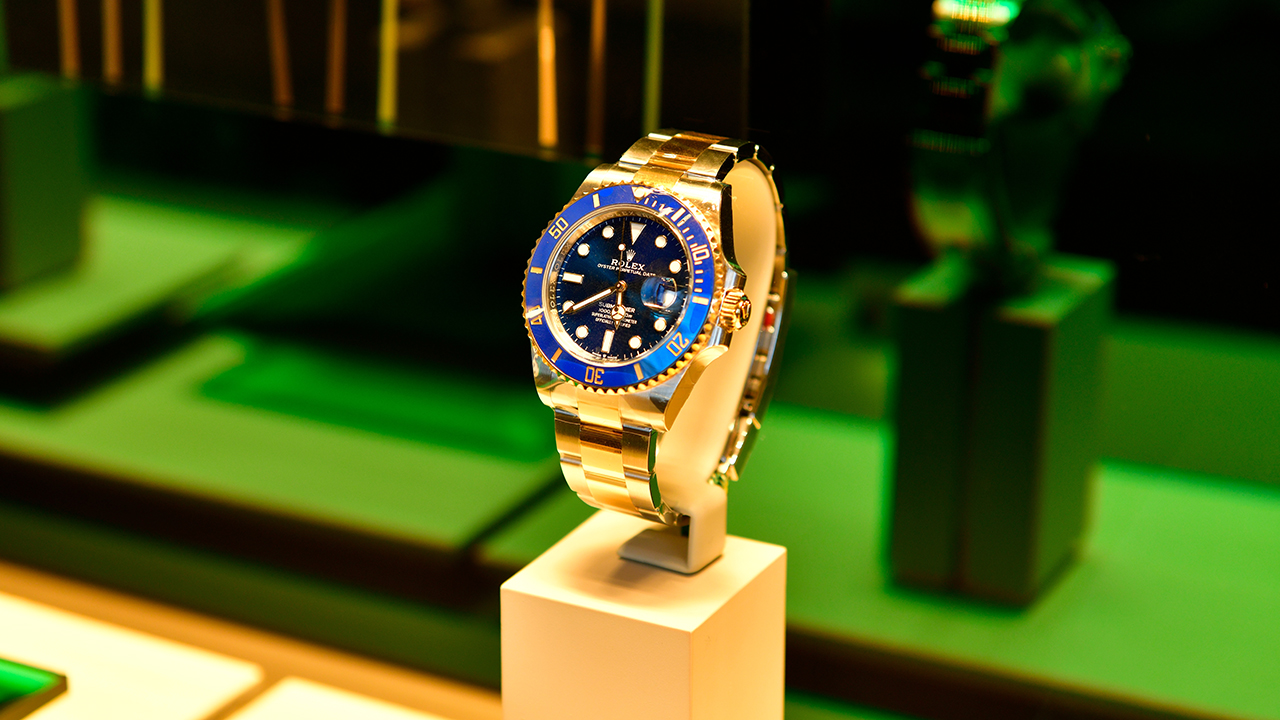 الساعات السويسرية