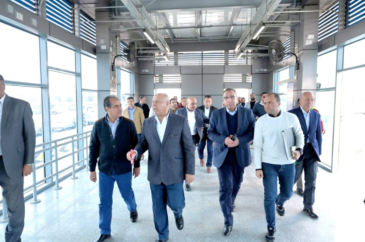 وزير النقل يوجه بالانتهاء من محطات المرحلة الثانية لـ"BRT" قبل 30 مايو
