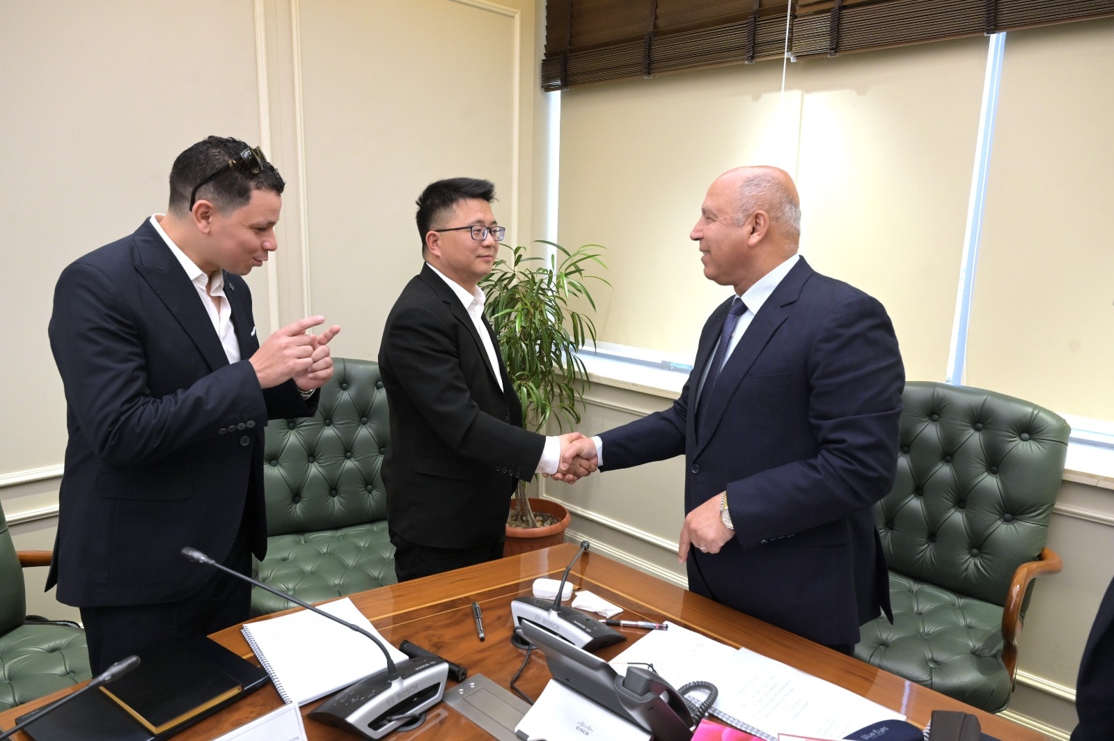 "ديلي" الصينية تخطط لضخ 200 مليون دولار بمصر لإنشاء مصنع للأدوات المكتبية