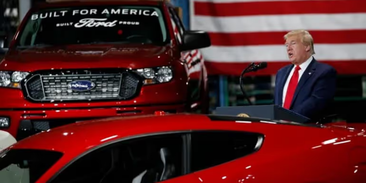 "ترامب": "لا أكترث" إذا رفعت الرسوم الجمركية أسعار السيارات في أمريكا
