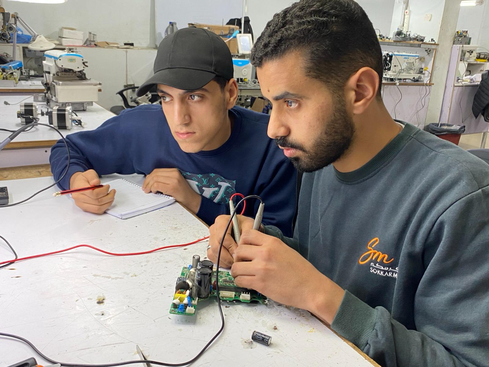 "سكر لماكينات الخياطة" توقع بروتوكول تعاون لتدريب طلاب التعليم الفني