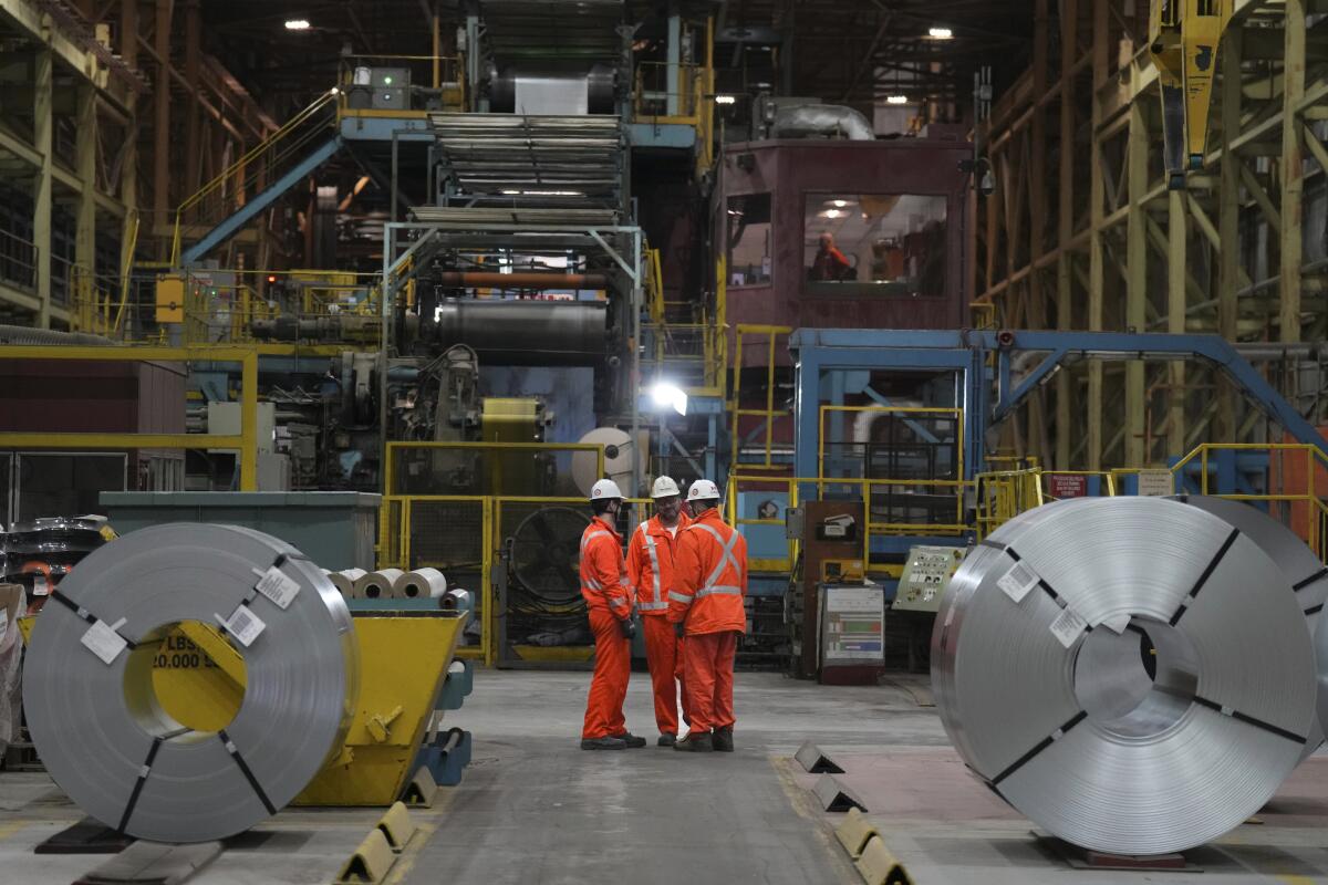 الصلب والألومنيوم الكندي ؛ الصناعة ؛ المعادن ؛ كندا