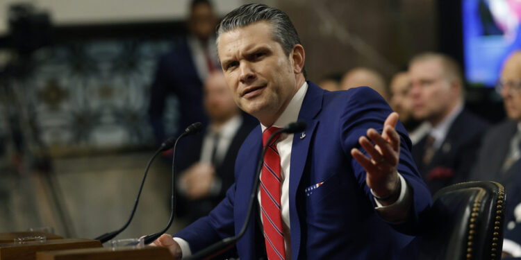 وزير الدفاع الأمريكي بيت هيجسيث