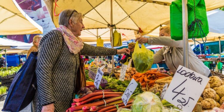 التضخم في بولندا ؛ أوروبا ؛ أوروبا الشرقية ؛ الاتحاد الأوروبي