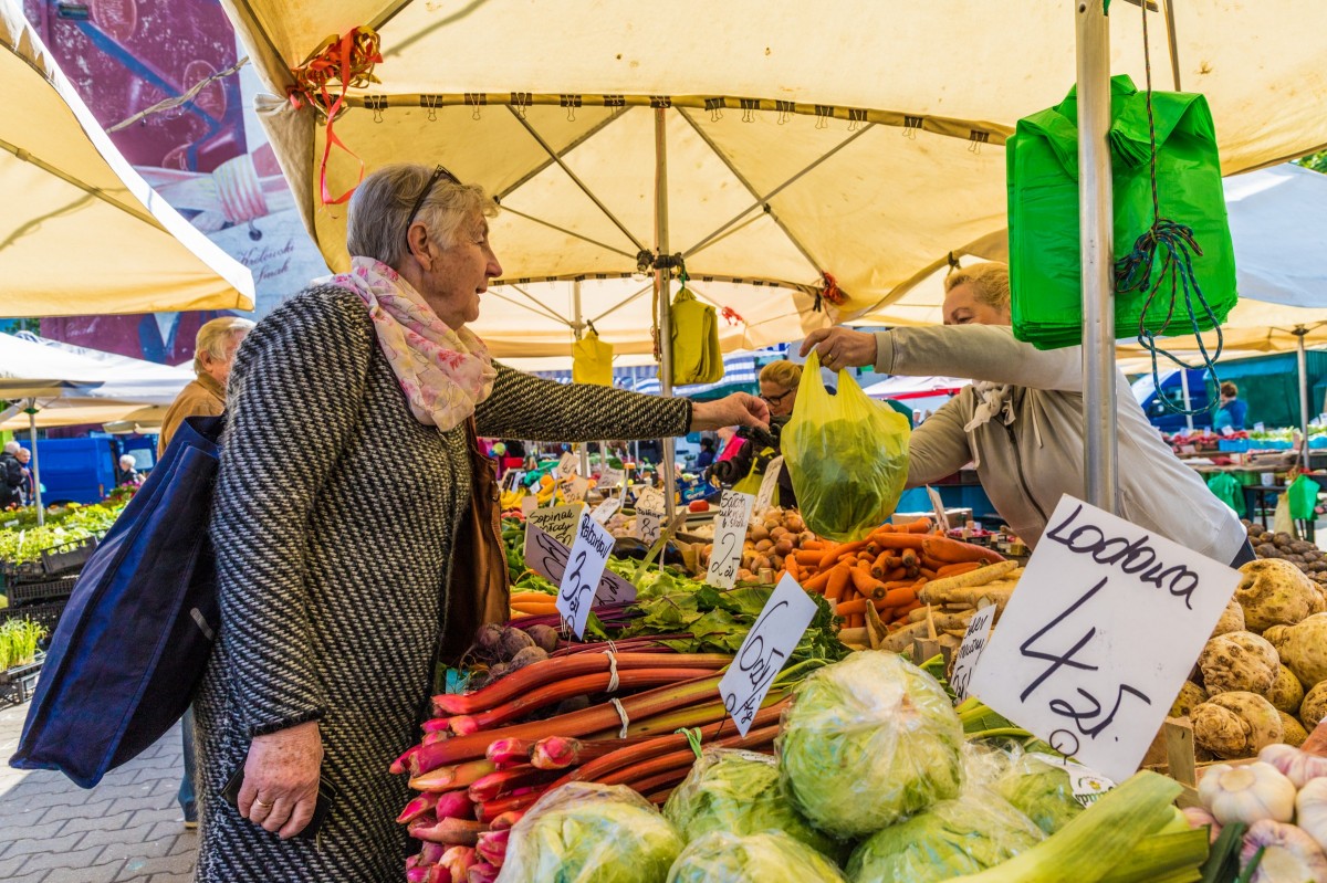 التضخم في بولندا ؛ أوروبا ؛ أوروبا الشرقية ؛ الاتحاد الأوروبي