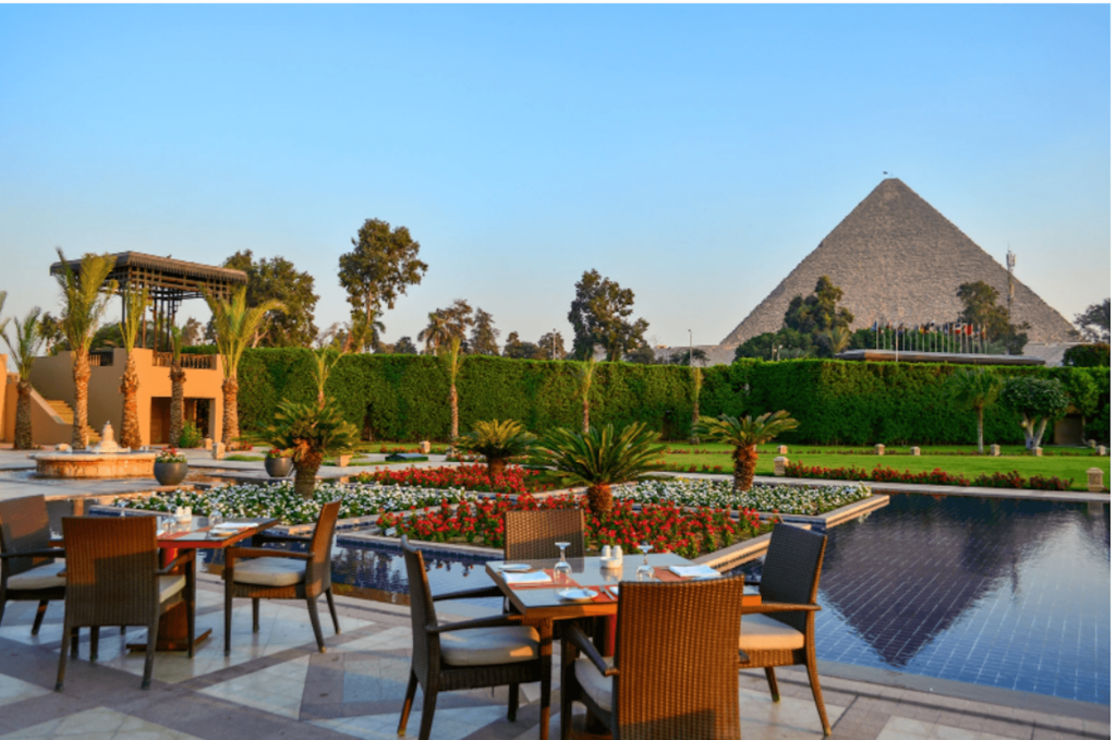 خطوات واضحة لبداية آمنة.. كيف تحصل على ترخيص مطعم جديد؟