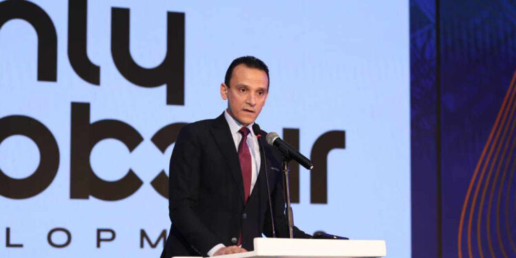 الدكتور عبدالخالق إبراهيم، مساعد وزير الإسكان للشؤون الفنية