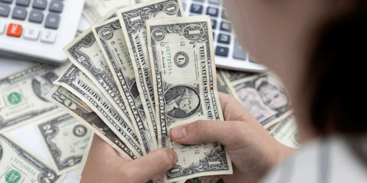 صناديق سندات الخزانة الأمريكية ؛ الدولار