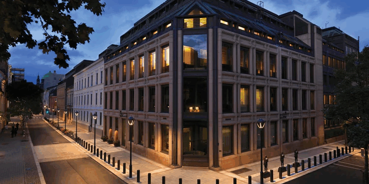 صندوق الثروة السيادي النرويجي ؛ صندوق الثروة السيادي الأكبر في العالم ؛ أكبر صندوق ثروة سيادية في العالم