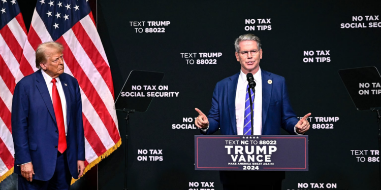 وزير الخزانة الأمريكي سكوت بيسنت ؛ أمريكا ؛ ترامب