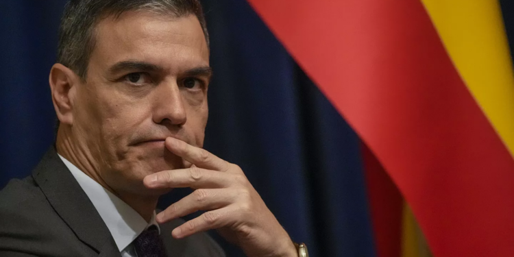 رئيس وزراء إسبانيا بيدرو سانشيز