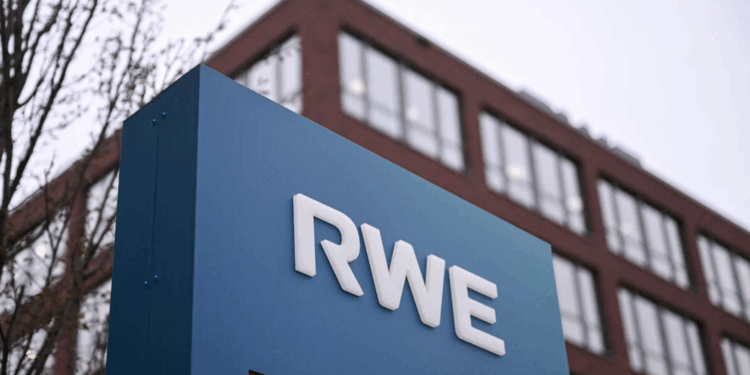 "RWE" الألمانية تنسحب من مشروعات طاقة الرياح البحرية الأمريكية