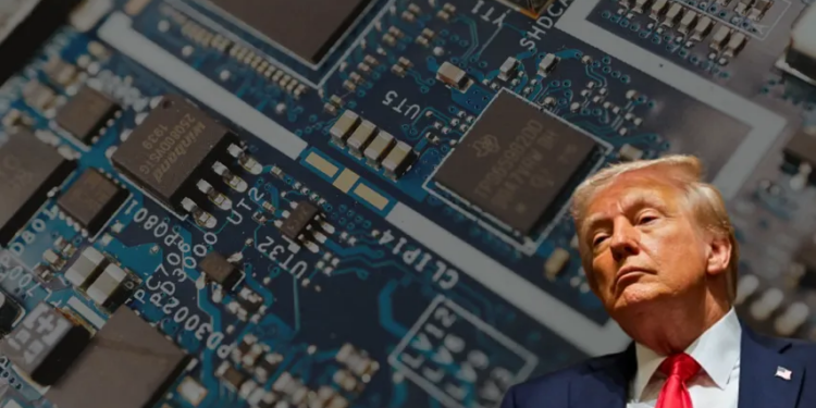 "ترامب" يستعد لفرض رسوم جمركية على الرقائق الأسبوع الجاري