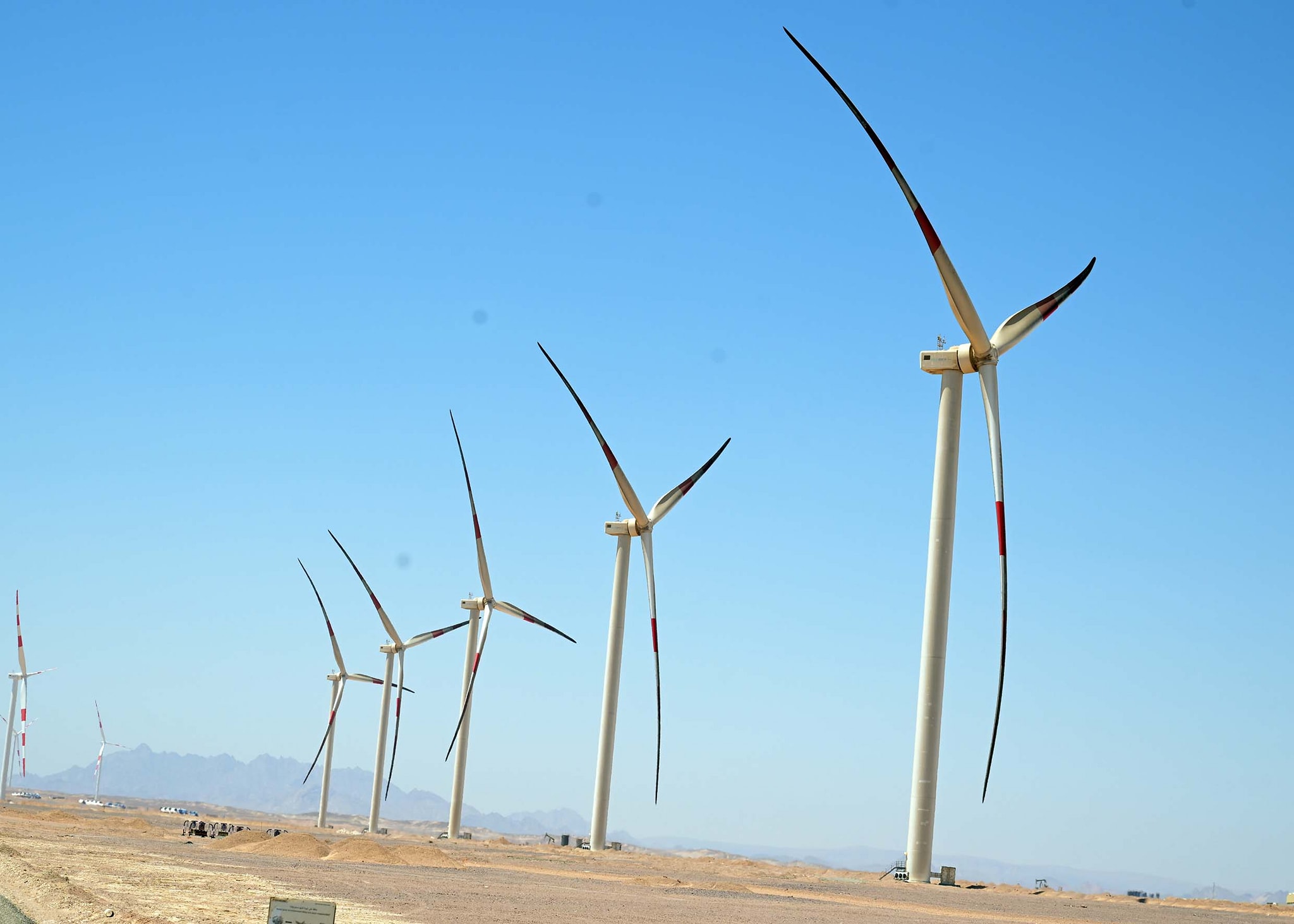 "أوراسكوم للإنشاءات": 780 مليون دولار استثمارات أجنبية مباشرة بمحطة رياح رأس غارب