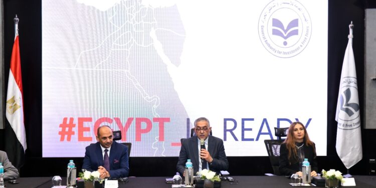 هيئة الاستثمار تبحث ربط الصناعات المصرية بالتطورات التقنية الصينية