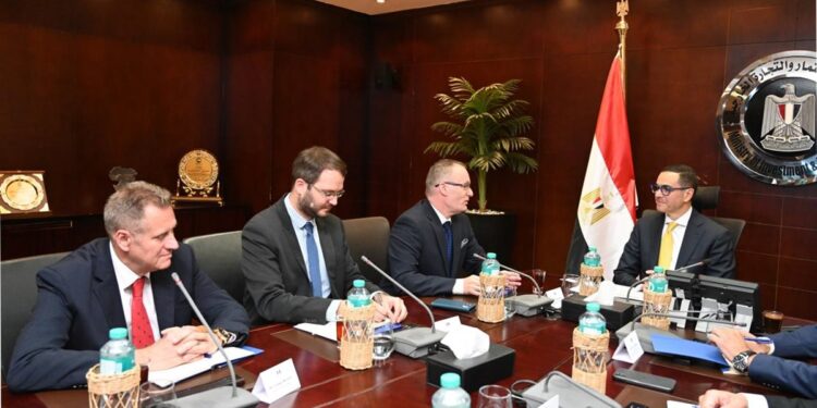 مصر والتشيك تبحثان تعزيز التعاون الاقتصادي والاستثماري