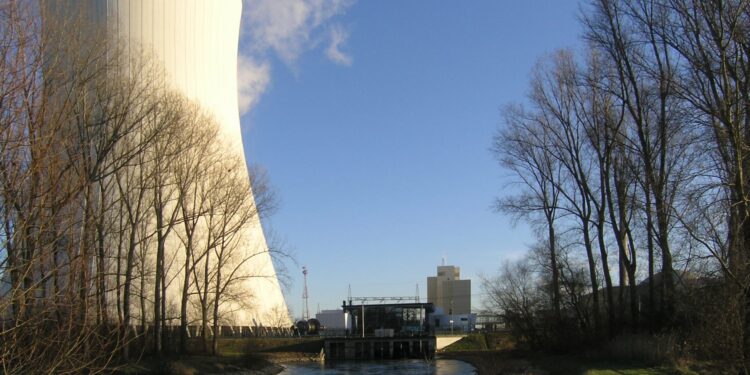 المفاعلات النووية