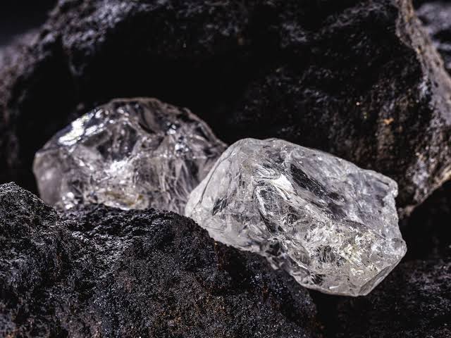 images 2025 04 19T160843.622