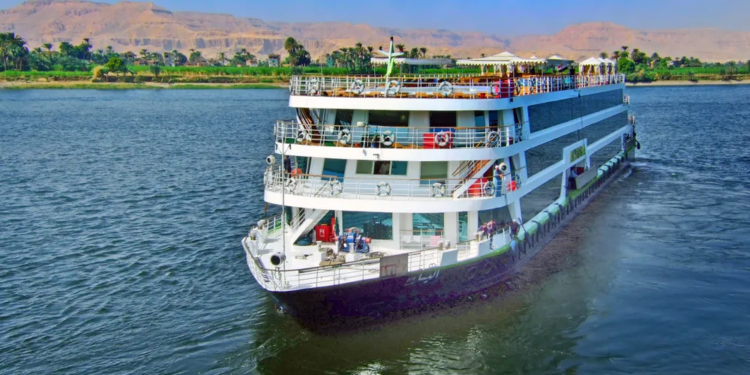 قطاع النقل النهري في مصر ؛ أسوان