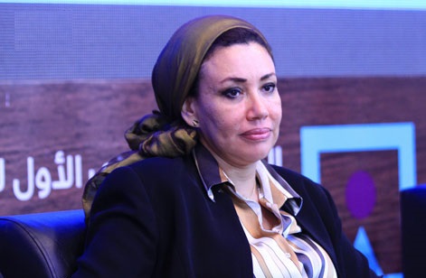 عبلة عبد اللطيف المدير التنفيذى للمركز المصرى للدراسات الاقتصادية