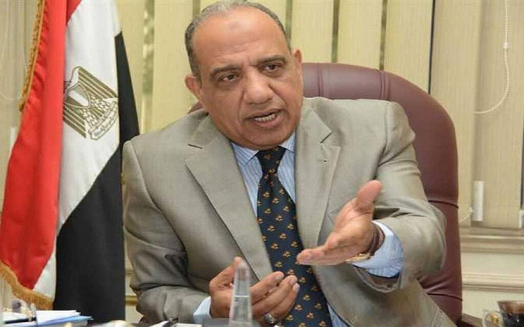 محمود عصمت، وزير الكهرباء والطاقة المتجددة