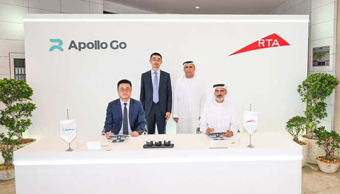 هيئة طرق دبي توقع مذكرة تفاهم لتشغيل مركبات أجرة ذاتية القيادة