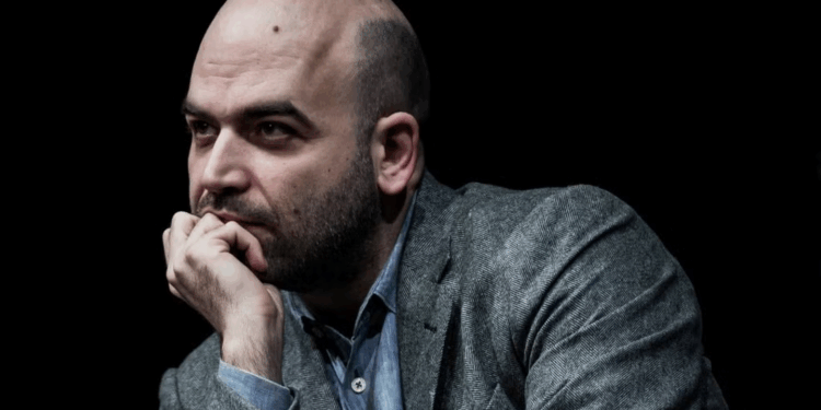 روبرتو سافيانو: رسوم ترامب هدية لـ"مافيا التهريب"