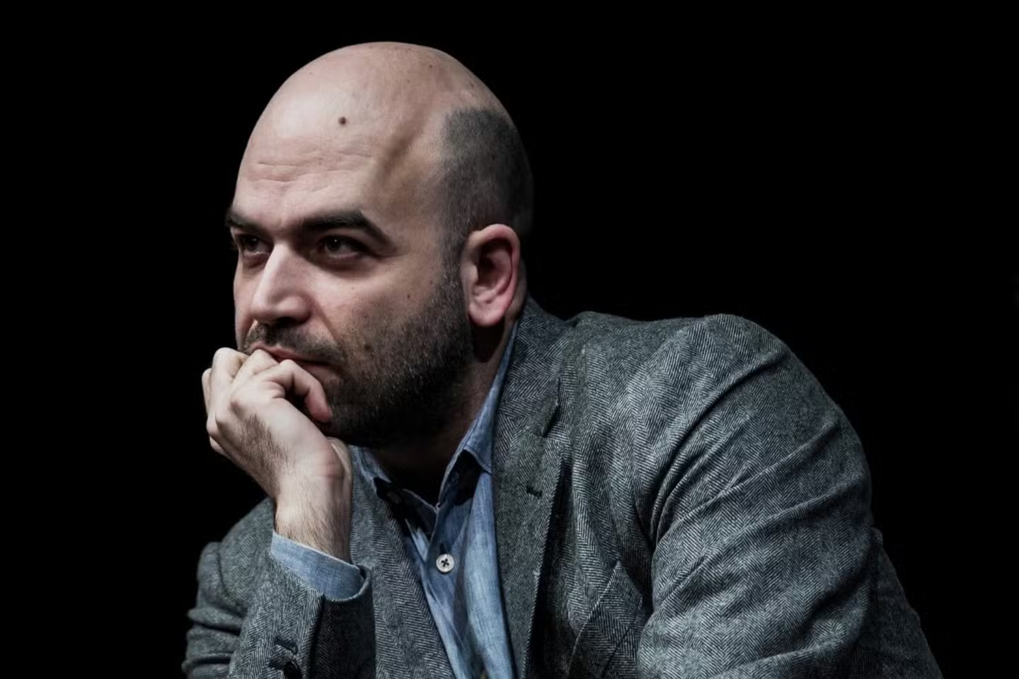 روبرتو سافيانو: رسوم ترامب هدية لـ"مافيا التهريب"