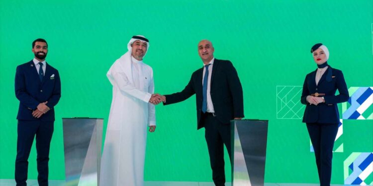 «مصرف أبو ظبي الإسلامي- مصر» يطلق أول بطاقة ائتمان دولية لبرنامج «الفرسان» للخطوط السعودية