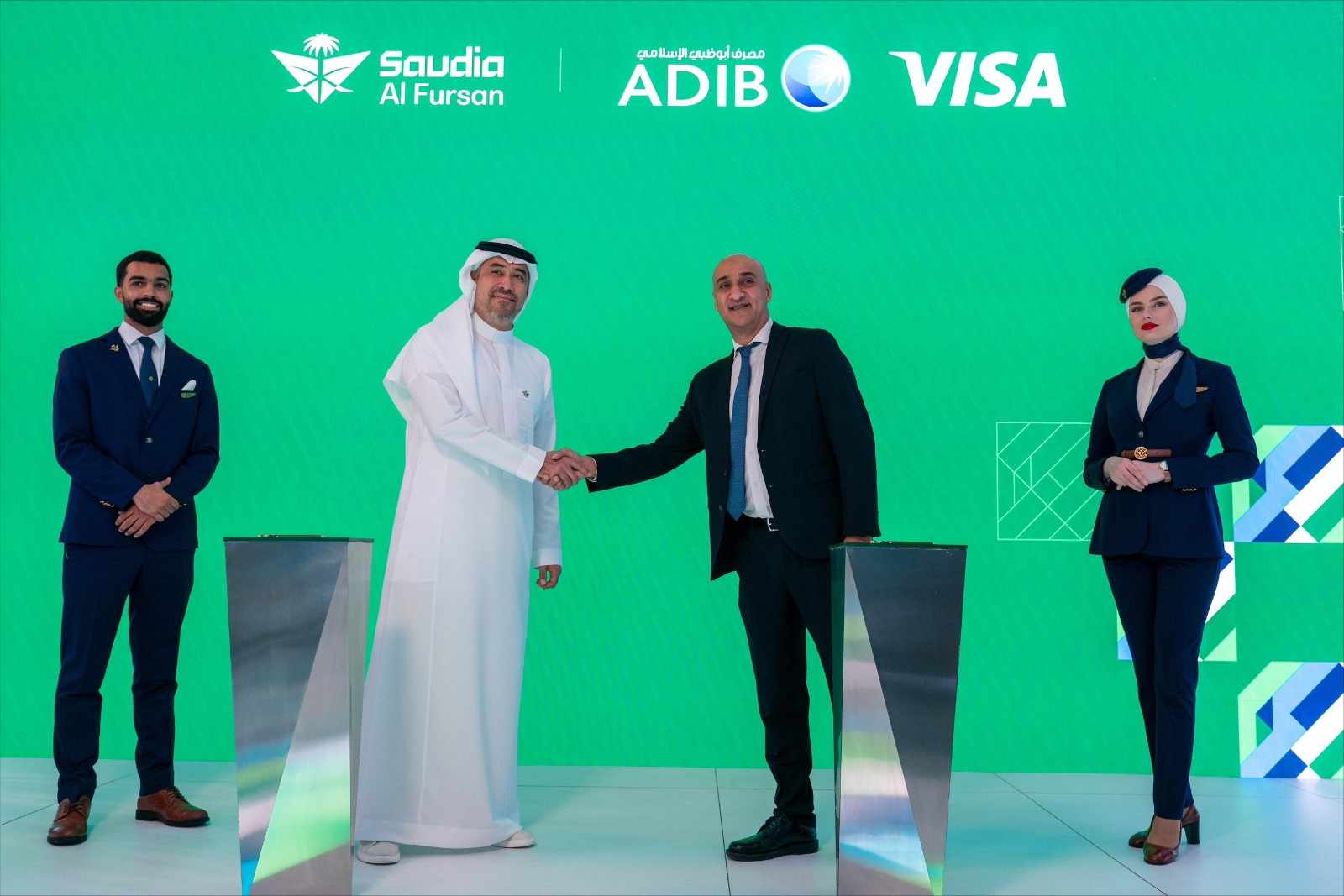 «مصرف أبو ظبي الإسلامي- مصر» يطلق أول بطاقة ائتمان دولية لبرنامج «الفرسان» للخطوط السعودية