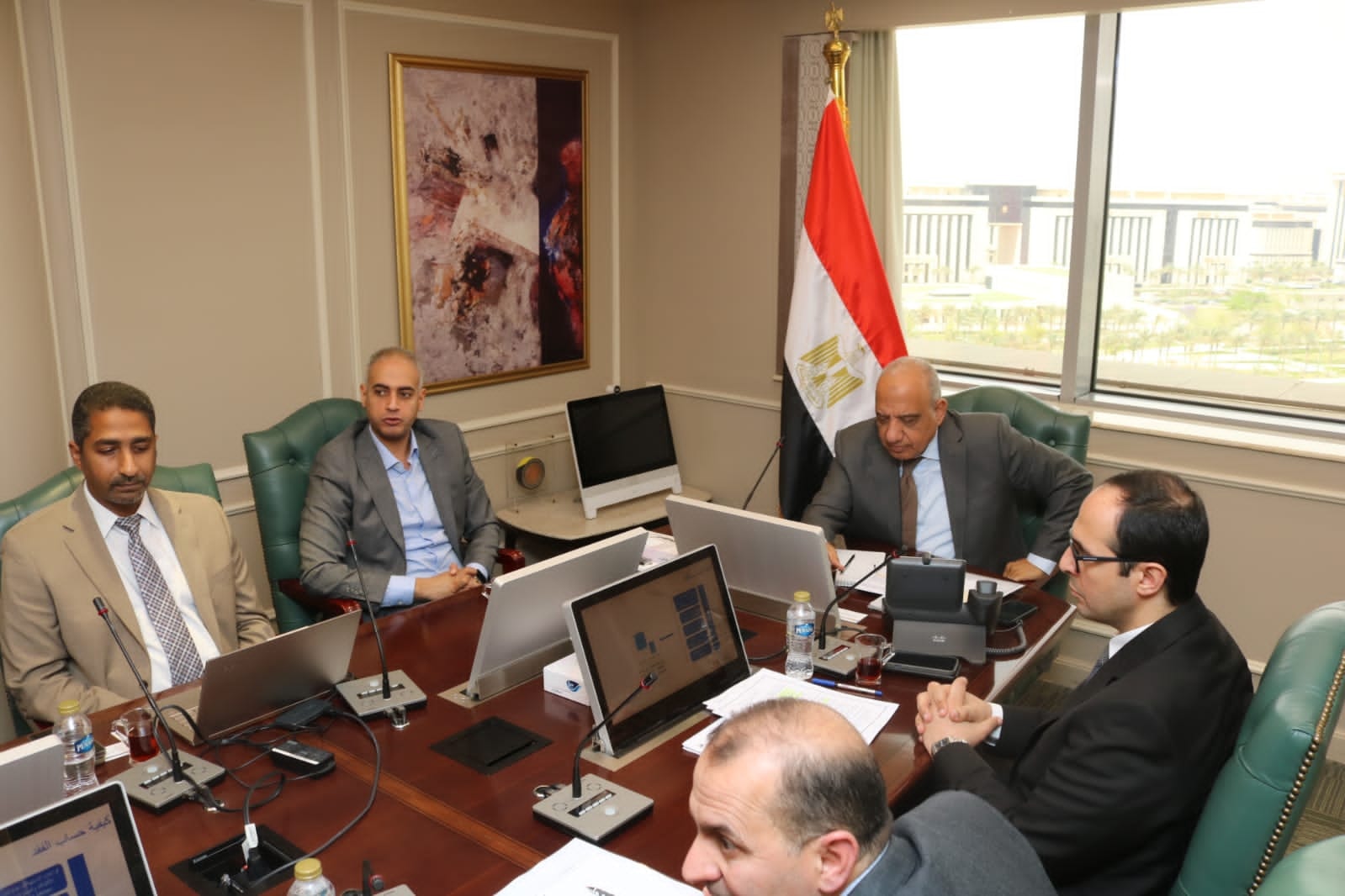 وزير الكهرباء يتابع مستجدات تشغيل منظومة الشحن الموحد للعدادات