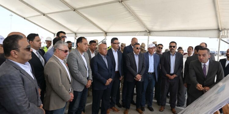 "قناة السويس لتداول السيارات" تنتهي من محطة "الرورو" يوليو المقبل