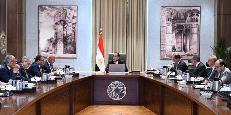 "المالية": 27.2 مليار دولار قيمة البضائع المًفرج من الموانئ حتي منتصف مايو الجاري