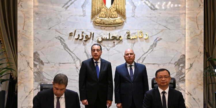 توقيع اتفاقية لتجميع سيارة "جيتور T1 وT2" محليًا باستثمارات 123 مليون دولار