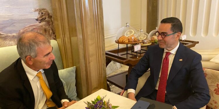 وزير الاستثمار يبحث الخطط المستقبلية لمجموعة شلهوب في مصر