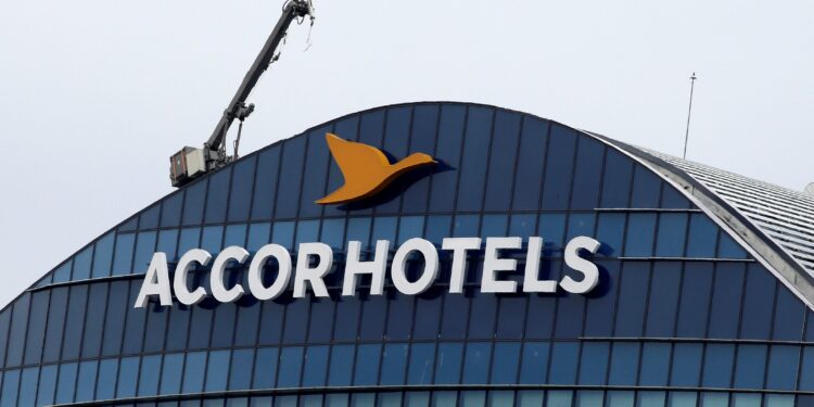 مجموعة "أكور" الفندقية الفرنسية
