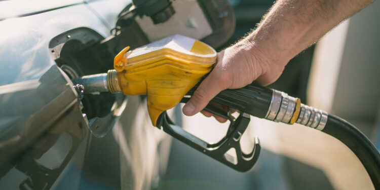 الحكومة تعوّض المتضررين من استبدال طلمبة البنزين بحد أقصى 2000 جنيه