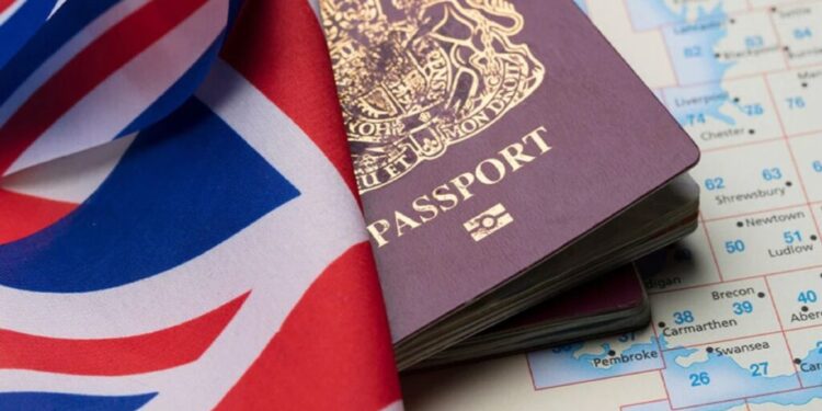 القلق من المستقبل يدفع الأمريكيين نحو الجواز السفر البريطاني