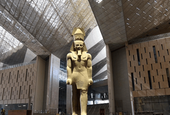 المتحف المصري الكبير