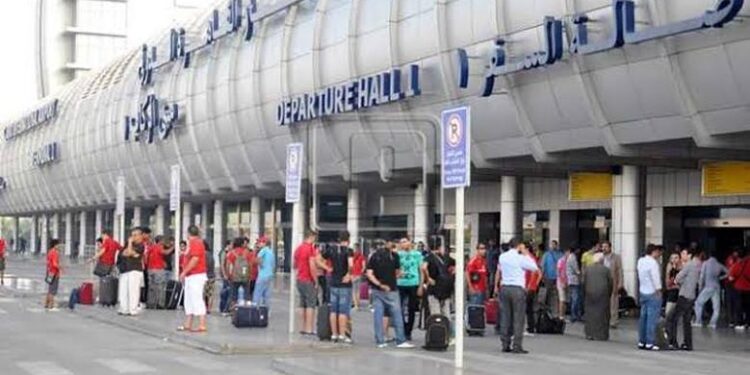 مطار القاهرة