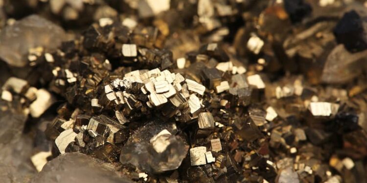 المعادن النادرة