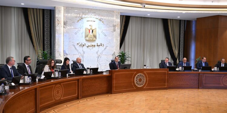 مدبولي يترأس الاجتماع الأول لـ"لجنة الأزمات" لمتابعة تداعيات الحرب الإيرانية الإسرائيلية