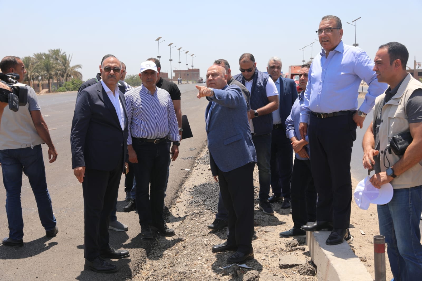 النقل تُكلّف «الطرق والكبارى» بإعداد خطة زمنية لتطوير «الدائرى الإقليمى»