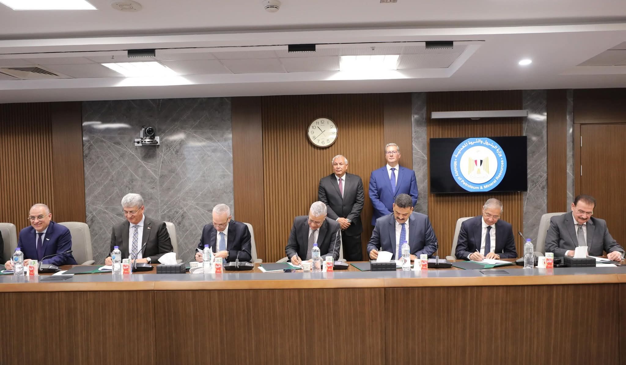 مصر توقّع العقود النهائية لمجمع إنتاج حامض الفوسفوريك باستثمارات 658 مليون دولار